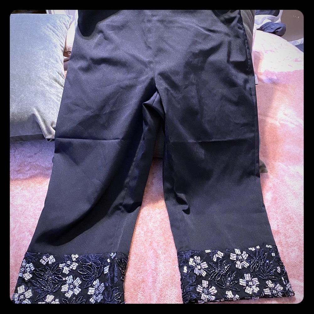 Mondi Capri Dress Pants